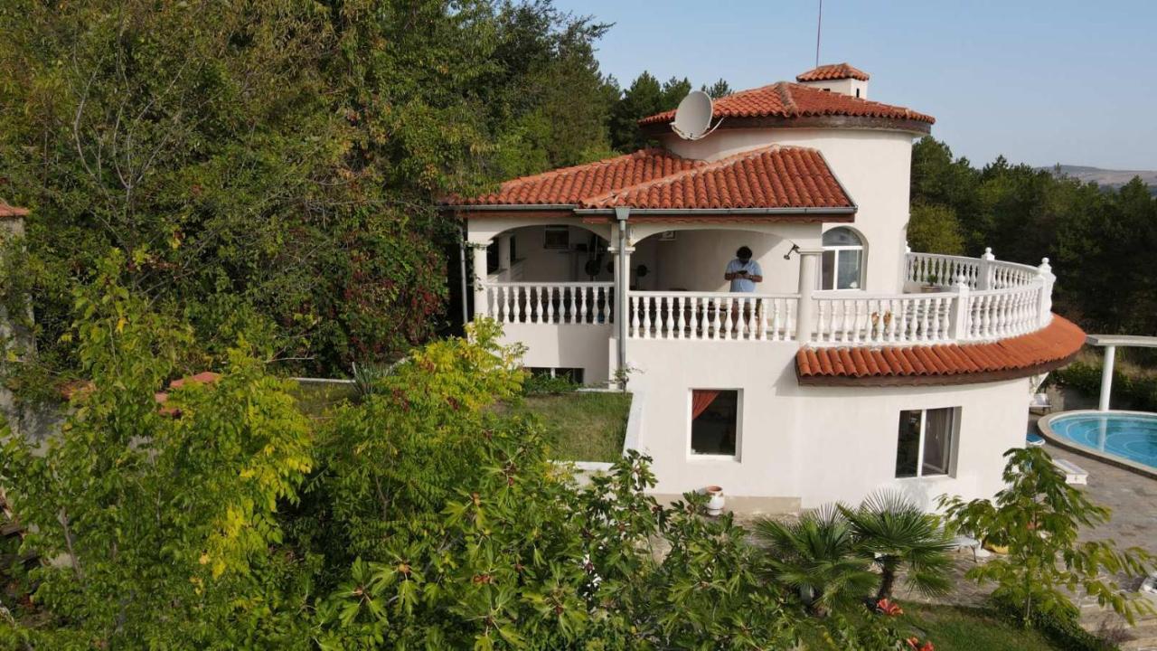 Villa Sky Music ابزور المظهر الخارجي الصورة